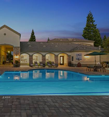 Resort-style swimming pool - Willow Springs Apartments