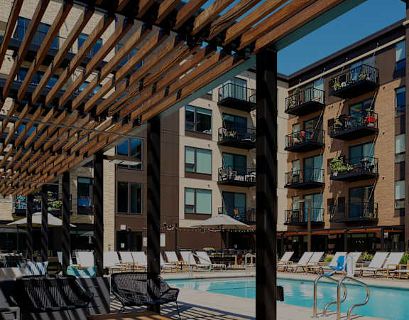 Poolside cabana - Onyx Edina