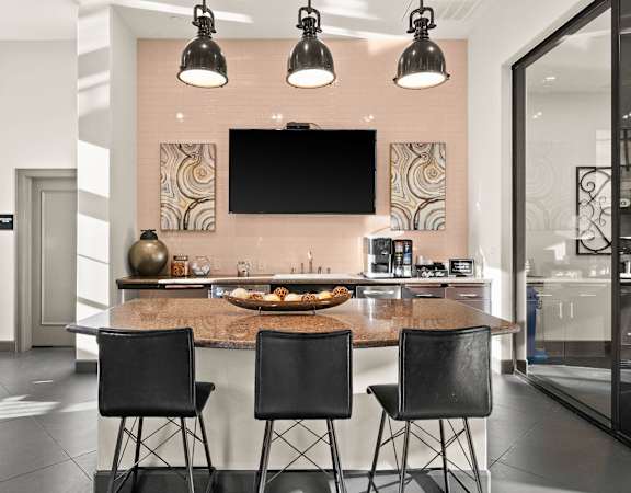 Cyber café - Foothills at Old Town Apartments