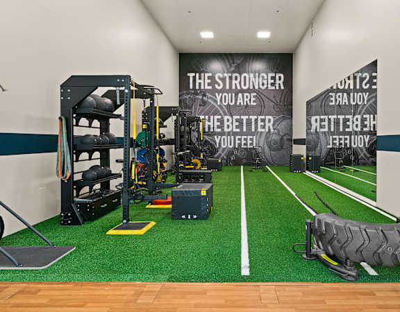 Cross fit studio - Willow Spring Apartments
