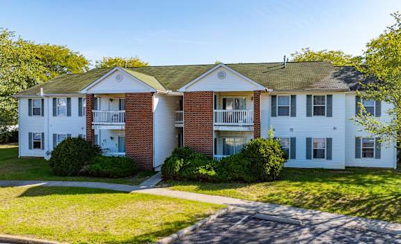 Elegant Exterior View at Providence Glen Apartments, Columbus, Ohio