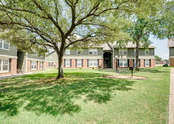 Green Outdoor at Arbors Of Corsicana, Texas, 75110