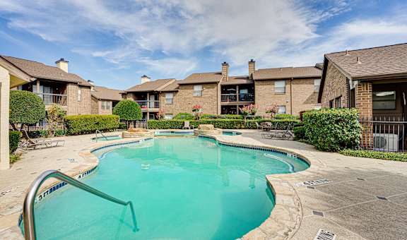 Pristine swimming pool at Woodland Hills, Irving, Texas