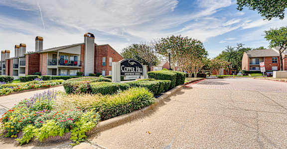 Courtyard at Copper Hill, Bedford, Texas