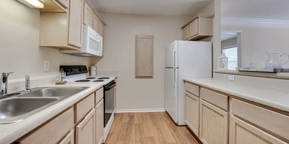 Kitchen Appliances at Cleburne Terrace, Cleburne