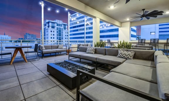 Rooftop Lounge at The Palms 1101, Columbia, South Carolina