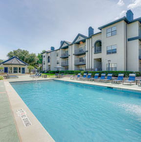 the preserve at ballantyne commons community gym at Carmel Creekside Apartments, Fort Worth, 76137