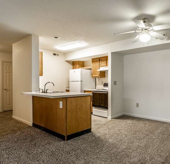 a bedroom with carpet at Pheasant Run in Lafayette, IN 47909