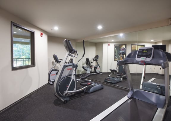 Fitness Center at Metropolitan Place Apartments Renton, WA