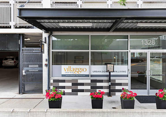 Building Entrance at Villaggio Apartment Homes, Tacoma, WA