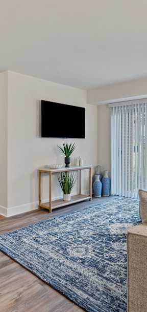Living Room at Woodsdale Apartments, Abingdon, 21009