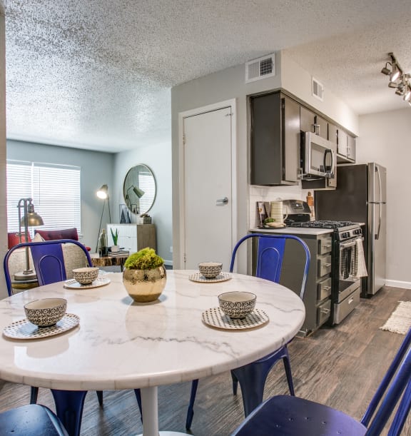 The Ruston Apartments in Saginaw, TX