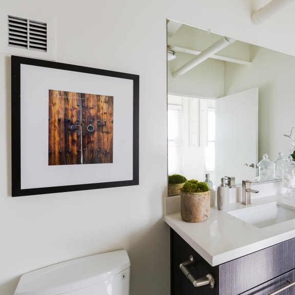 Penthouse Bathroom at San Fernando Building, Los Angeles