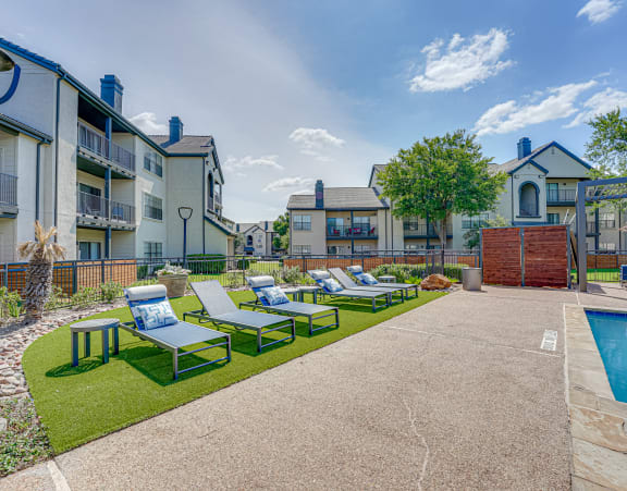 Patio and pool  at Carmel Creekside, Fort Worth, 76137