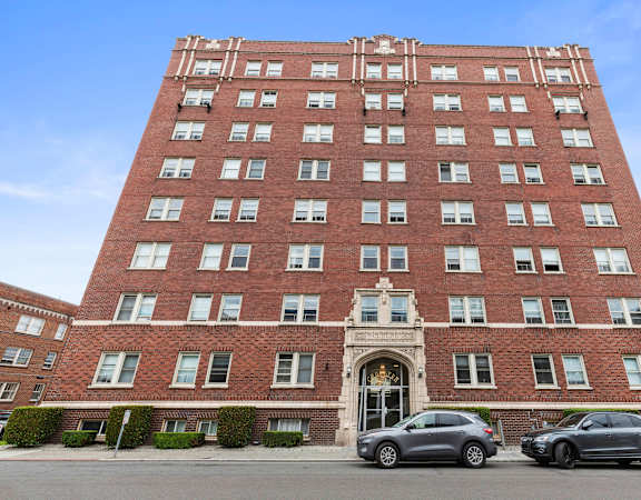 a city for sale property at Charbern Apartment Homes, Washington