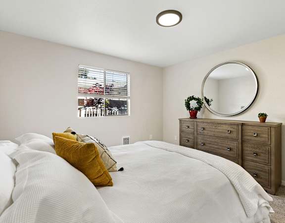 bedroom image