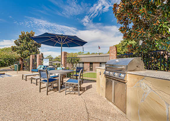 Leasing office exterior at Arbors Of Cleburne, Cleburne