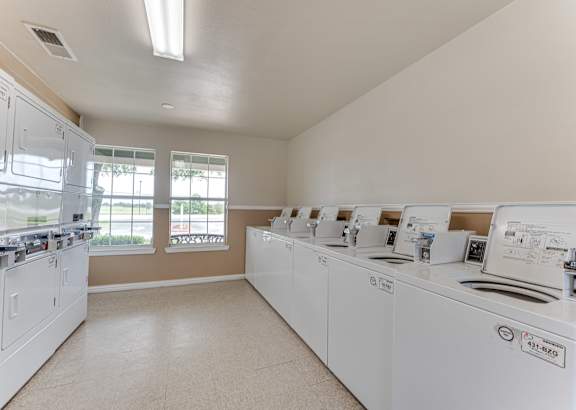 Laundry Room at Arbors Of Corsicana, Corsicana, TX, 75110
