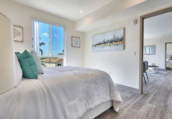 Two Bedroom Apartment at 4847 Oakwood Ave. Los Angeles, CA