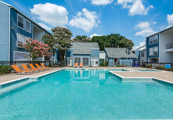 Swimming pool at Seacrest Apartments, Garland, TX