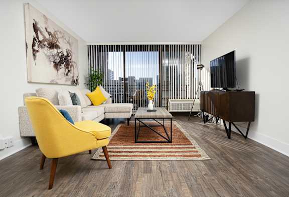 Livingroom with glass windows at Vera Cortez Hill, California, 92101