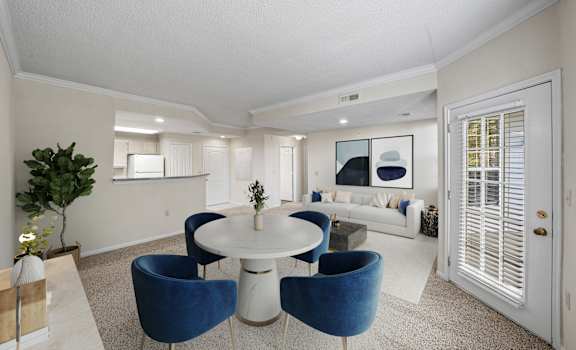 Dining Space at The Claremont Apartment Homes, Kansas