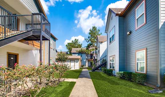 breakwater bay apartments outside of club house