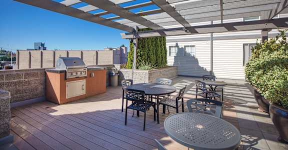 Outdoor BBQ Area at Revo 225 Apartments Renton, WA