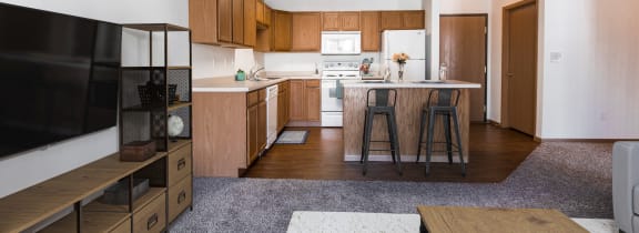 Grand Forks, ND Autumn Ridge| Living Room With Kitchen