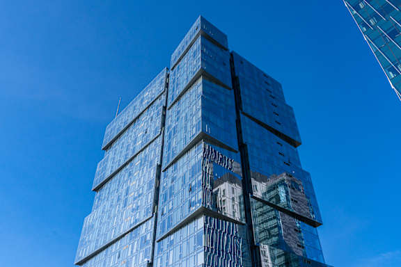 looking up at the northwest corner of 263rd street and 432 ninth building