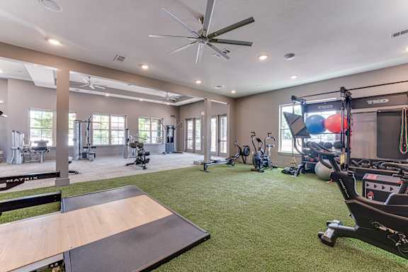 the gym at 1861 muleshoe road