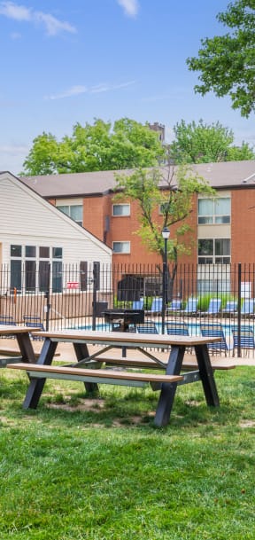 our apartments offer a park with a swimming pool