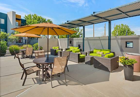 Lounge Area at Ladera Vista Apartments Pool