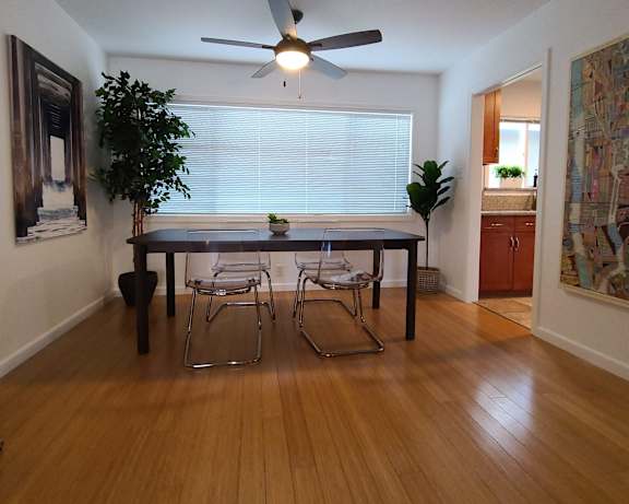 Photo Gallery Image