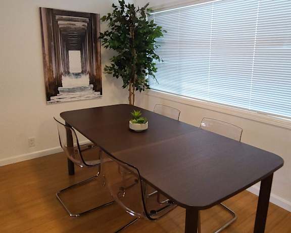 Photo Gallery Image