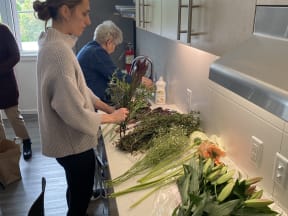 Residents at The Canyons in Portland, Oregon Arranging Flowers