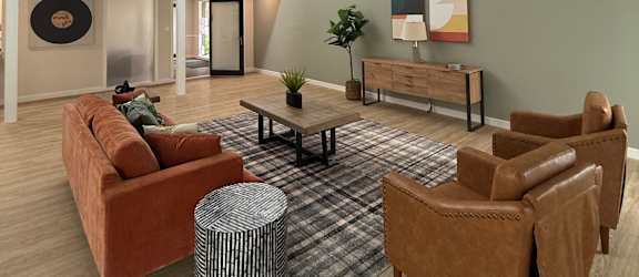Decorated Lounge Area at The Retreat at Walnut Creek, Columbus , Ohio