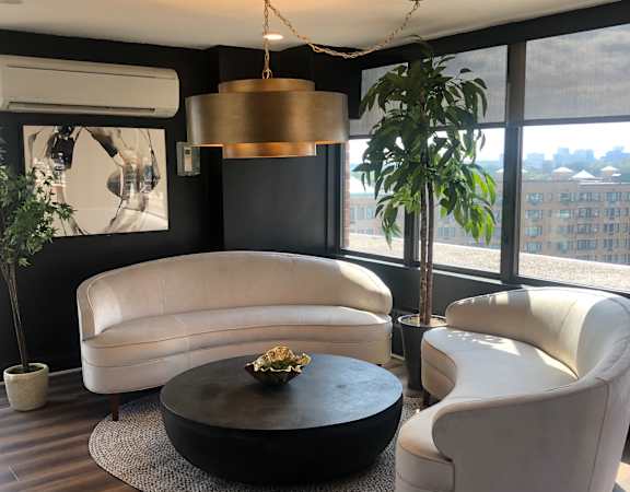 Social Lounge at Calvert House Apartments, Washington