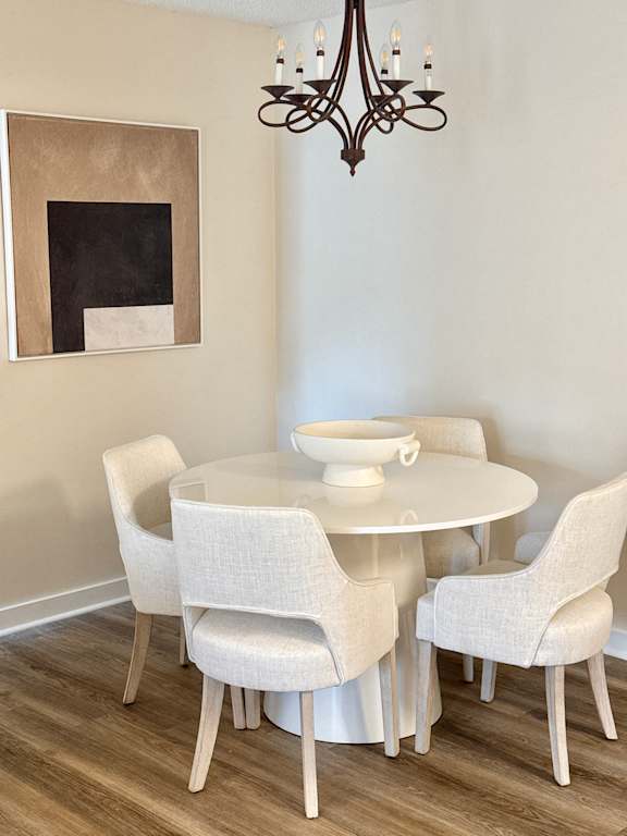 Modern Bedroom at The Pointe Apartment Homes in MS 39553