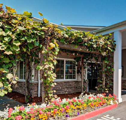 Riverwood leasing center exterior in Kent, Washington