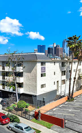 the building in which the apartment is located at Bonnie Brae Apartments, California