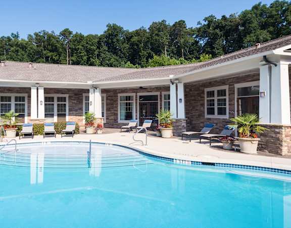 Oaks at Johns Creek - Saltwater swimming pool with sun ledge