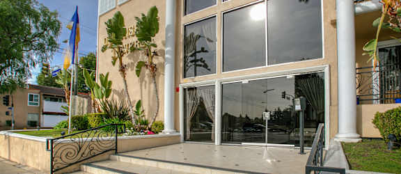 Apartment in Northridge