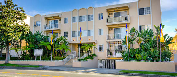 Apartment Building in Los Angeles