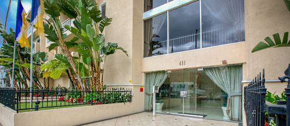 Apartment Building in Los Angeles