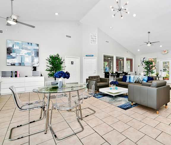 Large Leasing Office at Village Lakes, Orlando, 32808