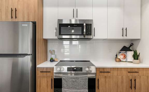 Living Area With TV at Vista Apartments at Edgemont, Alberta