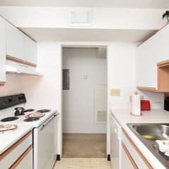 Kitchen  at Higgins Estates Apartments, Athens
