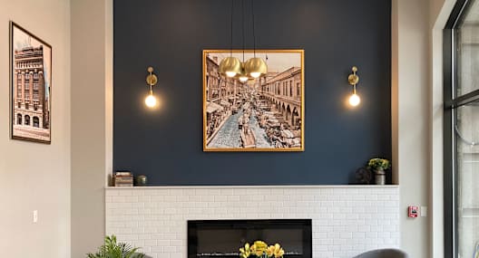 22 Light Apartments Lobby