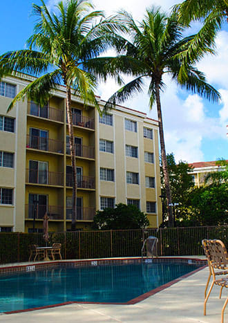 community exterior and pool area at Laguna Pointe, Florida